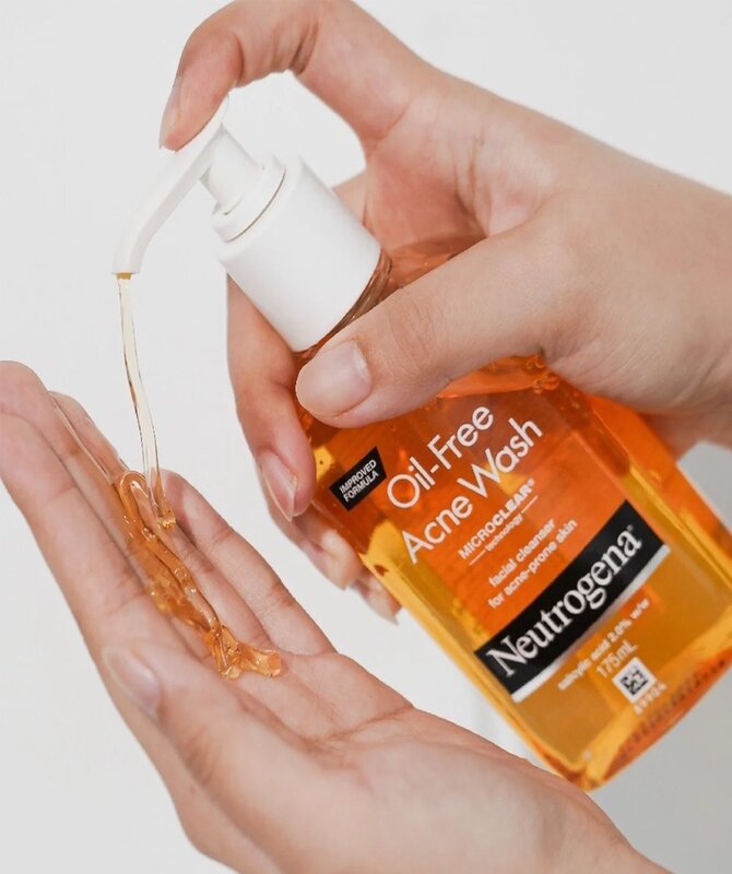 Neutrogena Oil Free Acne Wash Microclear – 177 ml (special offer)